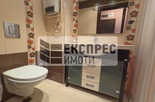 Обзаведен Тристаен апартамент, Левски