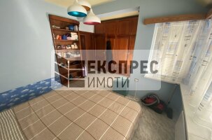 Обзаведен Тристаен апартамент, Окръжна болница