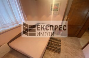 Обзаведен Тристаен апартамент, Окръжна болница