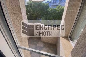 Обзаведен Тристаен апартамент, Окръжна болница