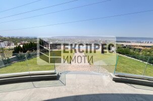 Обзаведен Къща, м-т Пчелина