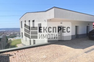 Обзаведен Къща, м-т Пчелина