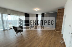 Обзаведен Къща, м-т Пчелина