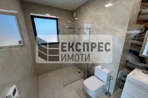 Обзаведен Къща, м-т Пчелина