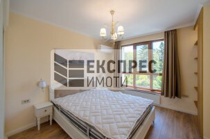 Нов, Луксозно, Обзаведен Тристаен апартамент, Окръжна болница