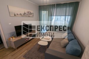 Furnished 2 Schlafzimmer Wohnung, Regional hospital