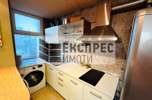  2 Schlafzimmer Wohnung, Mladost 2