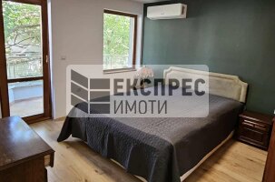 Обзаведен Тристаен апартамент, Гръцка махала