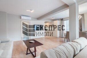 Нов, Луксозен, Обзаведен Тристаен апартамент, Център