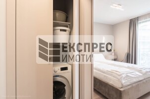 Нов, Луксозен, Обзаведен Тристаен апартамент, Център
