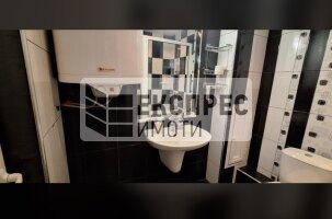 Обзаведен Тристаен апартамент, Лятно кино Тракия
