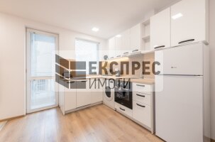 Oбзаведен, нов Двустаен апартамент, Център