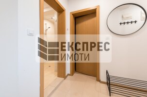 Oбзаведен, нов Двустаен апартамент, Център