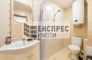 Oбзаведен, нов Двустаен апартамент, Център