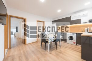 Oбзаведен, нов Тристаен апартамент, Център