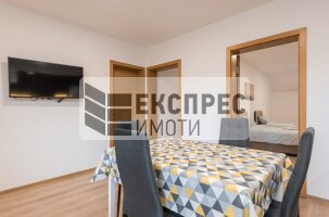 Oбзаведен, нов Тристаен апартамент, Център