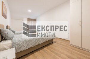 Oбзаведен, нов Тристаен апартамент, Център