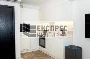 Обзаведен Двустаен апартамент, Център