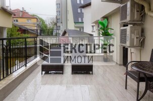 Обзаведен Двустаен апартамент, Център