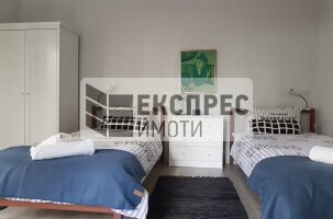 Обзаведен Тристаен апартамент, Център
