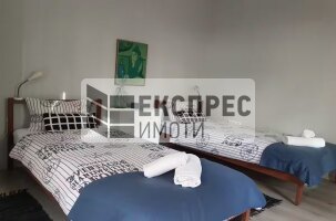 Обзаведен Тристаен апартамент, Център