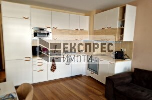 Обзавeден Двустаен апартамент, Трошево