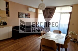 Обзавeден Двустаен апартамент, Трошево