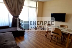 Обзавeден Двустаен апартамент, Трошево