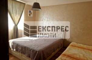 Обзавeден Двустаен апартамент, Трошево