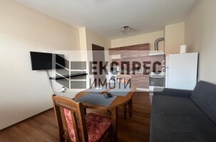 Обзаведен Двустаен апартамент, Колхозен пазар