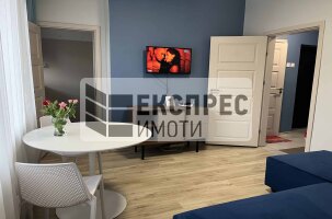 Обзаведен Тристаен апартамент, Окръжна болница