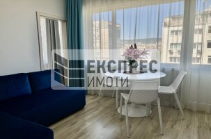 Обзаведен Тристаен апартамент, Окръжна болница