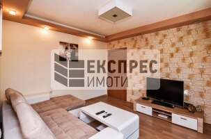 Нов, Обзаведен Двустаен апартамент, Окръжна болница