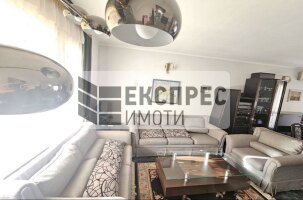 Furnished 2 bedroom apartment, Center