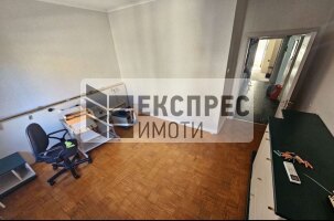Furnished 2 bedroom apartment, Center
