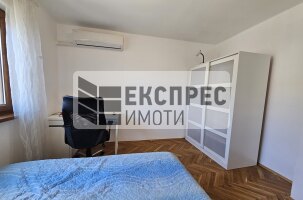 Обзаведен Четиристаен апартамент, Червен площад