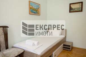 Обзаведен Тристаен апартамент, Чайка