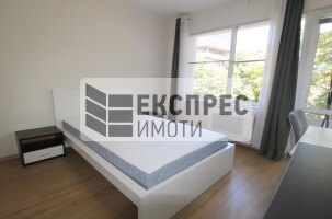 Нов, Луксозен, Обзаведен, Тристаен апартамент, Окръжна болница