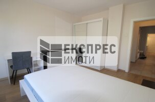 Нов, Луксозен, Обзаведен, Тристаен апартамент, Окръжна болница