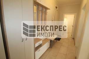 Нов, Луксозен, Обзаведен, Тристаен апартамент, Окръжна болница