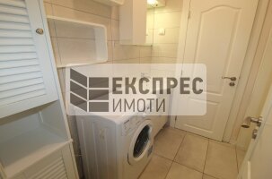 Нов, Луксозен, Обзаведен, Тристаен апартамент, Окръжна болница