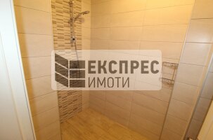 Нов, Луксозен, Обзаведен, Тристаен апартамент, Окръжна болница