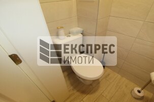 Нов, Луксозен, Обзаведен, Тристаен апартамент, Окръжна болница