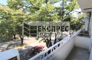 Нов, Луксозен, Обзаведен, Тристаен апартамент, Окръжна болница