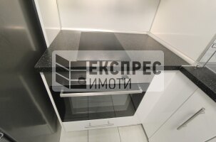 Обзаведен Тристаен апартамент, Окръжна болница