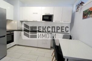 Обзаведен Тристаен апартамент, Окръжна болница