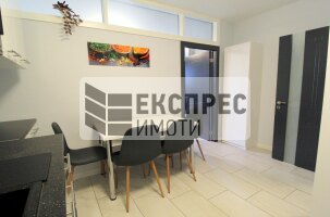 Обзаведен Тристаен апартамент, Окръжна болница