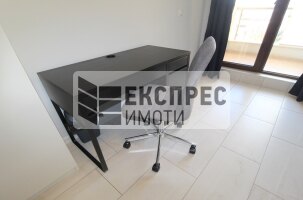 Обзаведен Тристаен апартамент, Окръжна болница