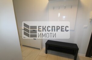 Обзаведен Тристаен апартамент, Окръжна болница