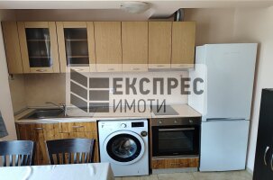 Обзаведен, Двустаен апартамент, Колхозен пазар